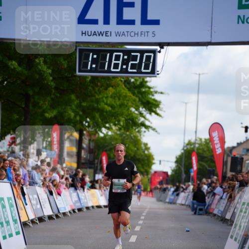 20.09.2026 - PSD Bank Halbmarathon LAZAROV Photography http://msf.ph/oto/10498404 20.09.2026 11:18:19 Ziel 1204, 1765, 2951 meine-sportfotos.de