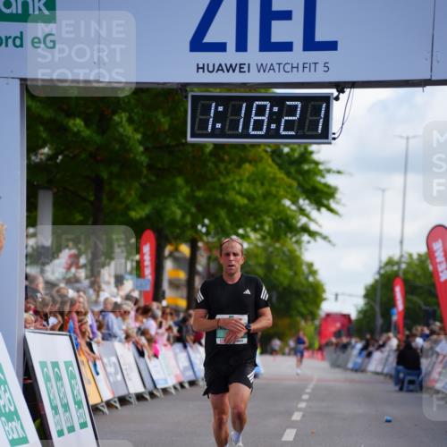 20.09.2026 - PSD Bank Halbmarathon LAZAROV Photography http://msf.ph/oto/10498406 20.09.2026 11:18:20 Ziel 1204, 2951 meine-sportfotos.de