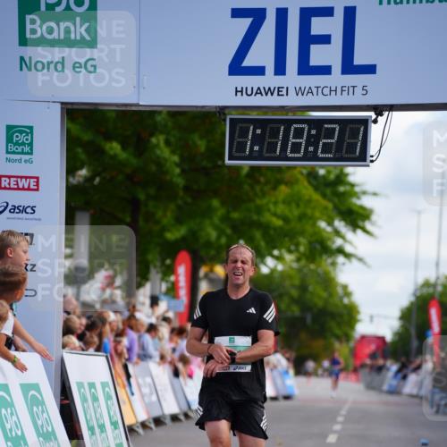 20.09.2026 - PSD Bank Halbmarathon LAZAROV Photography http://msf.ph/oto/10498409 20.09.2026 11:18:21 Ziel 1204, 2951 meine-sportfotos.de