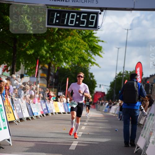 20.09.2026 - PSD Bank Halbmarathon LAZAROV Photography http://msf.ph/oto/10498433 20.09.2026 11:18:58 Ziel 3891 meine-sportfotos.de