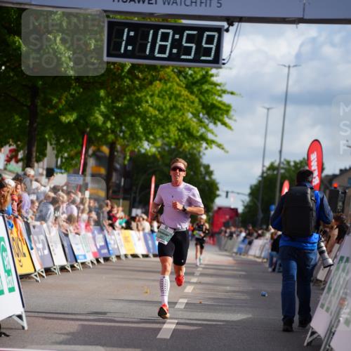 20.09.2026 - PSD Bank Halbmarathon LAZAROV Photography http://msf.ph/oto/10498434 20.09.2026 11:18:59 Ziel 3891 meine-sportfotos.de