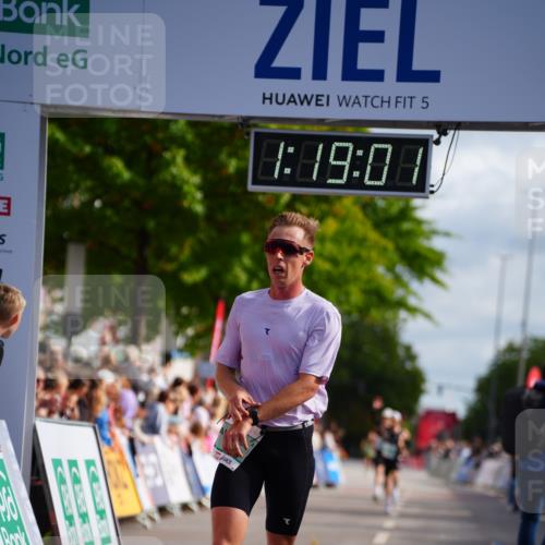 20.09.2026 - PSD Bank Halbmarathon LAZAROV Photography http://msf.ph/oto/10498441 20.09.2026 11:19:01 Ziel 3891 meine-sportfotos.de