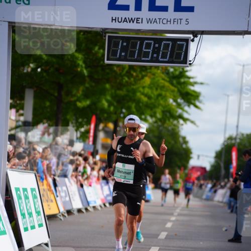 20.09.2026 - PSD Bank Halbmarathon LAZAROV Photography http://msf.ph/oto/10498444 20.09.2026 11:19:07 Ziel 3171, 3891, 4119 meine-sportfotos.de