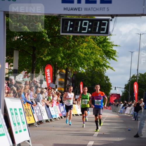 20.09.2026 - PSD Bank Halbmarathon LAZAROV Photography http://msf.ph/oto/10498450 20.09.2026 11:19:12 Ziel 2541, 3171, 4119, 4169 meine-sportfotos.de