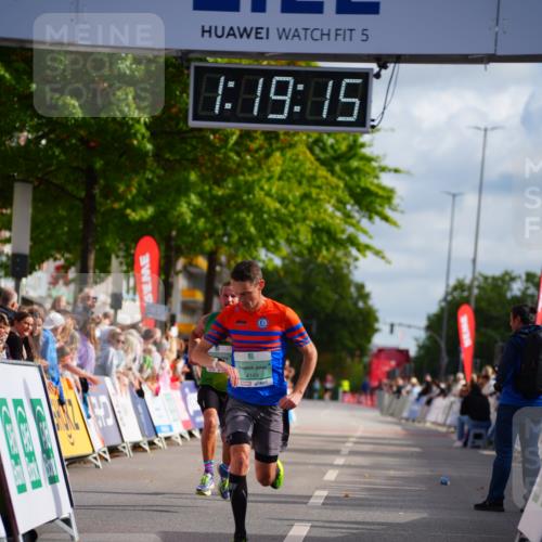 20.09.2026 - PSD Bank Halbmarathon LAZAROV Photography http://msf.ph/oto/10498455 20.09.2026 11:19:14 Ziel 2541, 3171, 3272, 4119, 4169 meine-sportfotos.de