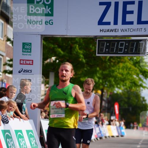 20.09.2026 - PSD Bank Halbmarathon LAZAROV Photography http://msf.ph/oto/10498459 20.09.2026 11:19:17 Ziel 2541, 3272, 4169 meine-sportfotos.de