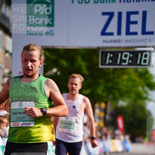 20.09.2026 - PSD Bank Halbmarathon LAZAROV Photography http://msf.ph/oto/10498461 20.09.2026 11:19:18 Ziel 2541, 3272, 4169 meine-sportfotos.de