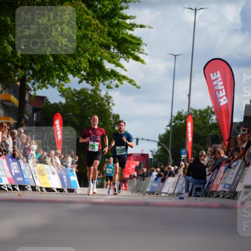 20.09.2026 - PSD Bank Halbmarathon LAZAROV Photography http://msf.ph/oto/10498465 20.09.2026 11:19:40 Ziel  meine-sportfotos.de