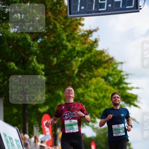 20.09.2026 - PSD Bank Halbmarathon LAZAROV Photography http://msf.ph/oto/10498473 20.09.2026 11:19:45 Ziel 1785, 4718 meine-sportfotos.de