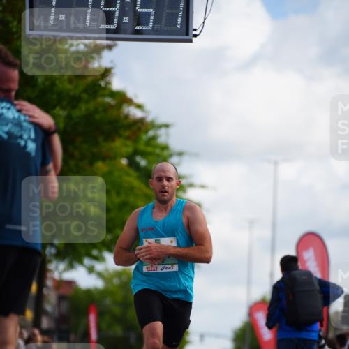 20.09.2026 - PSD Bank Halbmarathon LAZAROV Photography http://msf.ph/oto/10498484 20.09.2026 11:19:51 Ziel 1785, 4372, 4718 meine-sportfotos.de