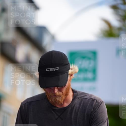 20.09.2026 - PSD Bank Halbmarathon LAZAROV Photography http://msf.ph/oto/10498493 20.09.2026 11:20:07 Ziel 2055 meine-sportfotos.de