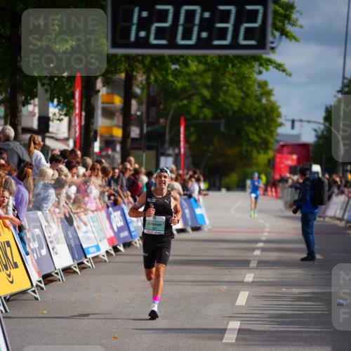 20.09.2026 - PSD Bank Halbmarathon LAZAROV Photography http://msf.ph/oto/10498499 20.09.2026 11:20:32 Ziel 1326 meine-sportfotos.de
