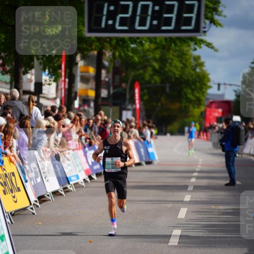 20.09.2026 - PSD Bank Halbmarathon LAZAROV Photography http://msf.ph/oto/10498500 20.09.2026 11:20:32 Ziel 1326 meine-sportfotos.de