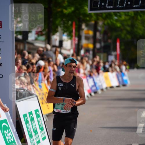 20.09.2026 - PSD Bank Halbmarathon LAZAROV Photography http://msf.ph/oto/10498507 20.09.2026 11:20:34 Ziel 1326 meine-sportfotos.de