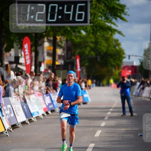 20.09.2026 - PSD Bank Halbmarathon LAZAROV Photography http://msf.ph/oto/10498514 20.09.2026 11:20:46 Ziel 3149 meine-sportfotos.de