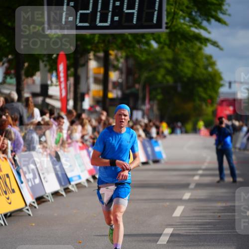 20.09.2026 - PSD Bank Halbmarathon LAZAROV Photography http://msf.ph/oto/10498516 20.09.2026 11:20:47 Ziel 3149 meine-sportfotos.de