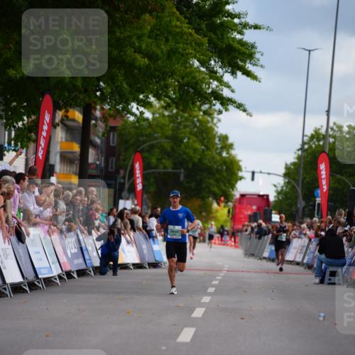 20.09.2026 - PSD Bank Halbmarathon LAZAROV Photography http://msf.ph/oto/10498526 20.09.2026 11:21:35 Ziel  meine-sportfotos.de