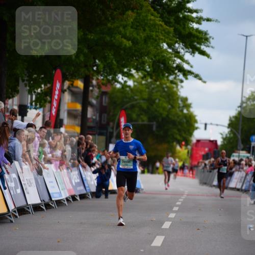 20.09.2026 - PSD Bank Halbmarathon LAZAROV Photography http://msf.ph/oto/10498530 20.09.2026 11:21:37 Ziel 1762 meine-sportfotos.de