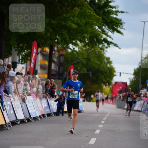 20.09.2026 - PSD Bank Halbmarathon LAZAROV Photography http://msf.ph/oto/10498531 20.09.2026 11:21:38 Ziel 1762 meine-sportfotos.de