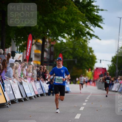 20.09.2026 - PSD Bank Halbmarathon LAZAROV Photography http://msf.ph/oto/10498533 20.09.2026 11:21:38 Ziel 1762 meine-sportfotos.de