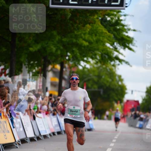 20.09.2026 - PSD Bank Halbmarathon LAZAROV Photography http://msf.ph/oto/10498557 20.09.2026 11:21:48 Ziel 1762, 2184, 4763 meine-sportfotos.de