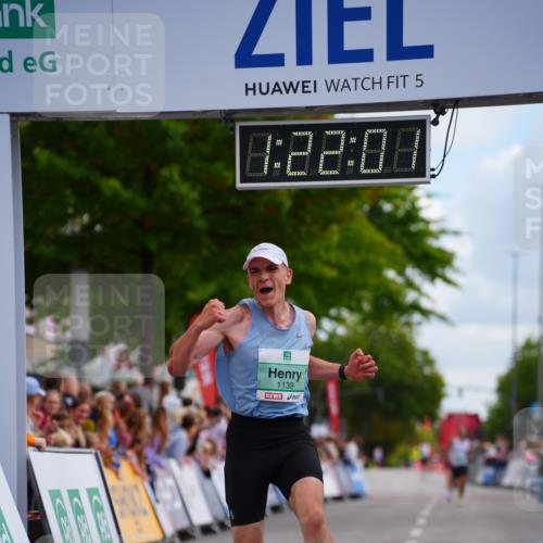 20.09.2026 - PSD Bank Halbmarathon LAZAROV Photography http://msf.ph/oto/10498581 20.09.2026 11:22:00 Ziel 1139 meine-sportfotos.de