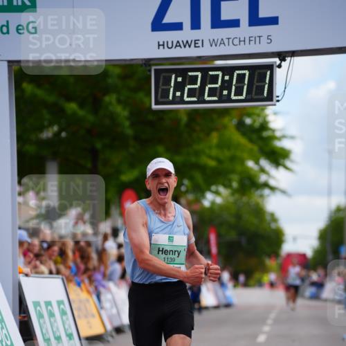 20.09.2026 - PSD Bank Halbmarathon LAZAROV Photography http://msf.ph/oto/10498582 20.09.2026 11:22:01 Ziel 1139 meine-sportfotos.de