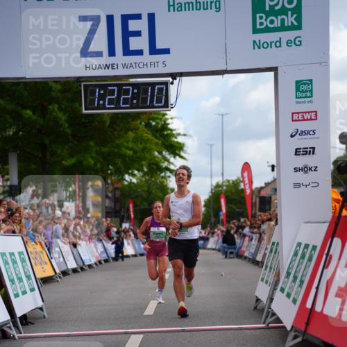 20.09.2026 - PSD Bank Halbmarathon LAZAROV Photography http://msf.ph/oto/10498586 20.09.2026 11:22:09 Ziel 1899, 3995 meine-sportfotos.de