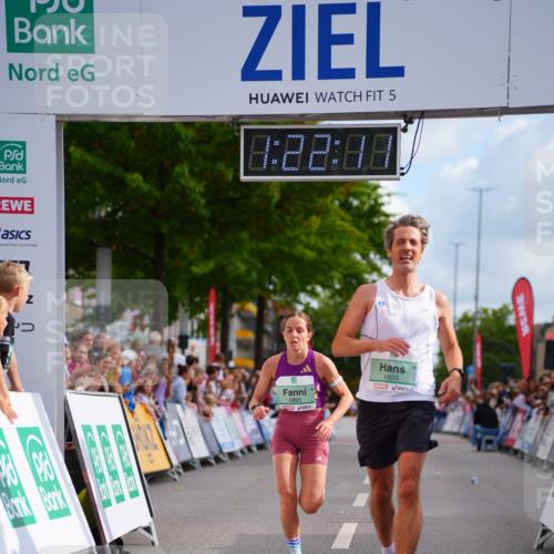 20.09.2026 - PSD Bank Halbmarathon LAZAROV Photography http://msf.ph/oto/10498588 20.09.2026 11:22:10 Ziel 1899, 3995 meine-sportfotos.de