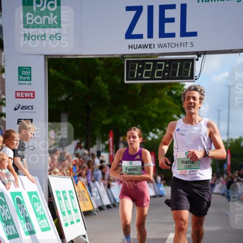 20.09.2026 - PSD Bank Halbmarathon LAZAROV Photography http://msf.ph/oto/10498589 20.09.2026 11:22:11 Ziel 1899, 3995 meine-sportfotos.de