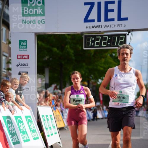 20.09.2026 - PSD Bank Halbmarathon LAZAROV Photography http://msf.ph/oto/10498591 20.09.2026 11:22:11 Ziel 1899, 3995 meine-sportfotos.de