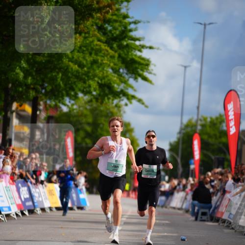 20.09.2026 - PSD Bank Halbmarathon LAZAROV Photography http://msf.ph/oto/10498744 20.09.2026 11:22:52 Ziel 2356, 3169, 3992 meine-sportfotos.de