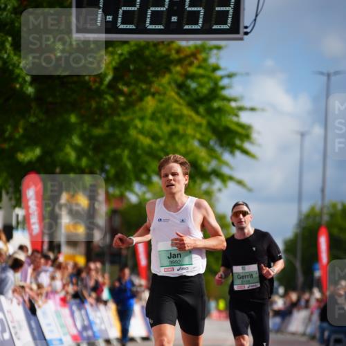 20.09.2026 - PSD Bank Halbmarathon LAZAROV Photography http://msf.ph/oto/10498749 20.09.2026 11:22:52 Ziel 2356, 3169, 3992 meine-sportfotos.de