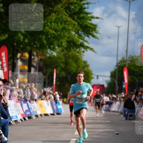 20.09.2026 - PSD Bank Halbmarathon LAZAROV Photography http://msf.ph/oto/10498768 20.09.2026 11:23:18 Ziel 3406 meine-sportfotos.de