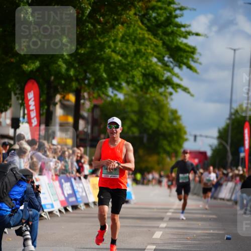 20.09.2026 - PSD Bank Halbmarathon LAZAROV Photography http://msf.ph/oto/10498791 20.09.2026 11:23:22 Ziel 1985, 3104, 3406 meine-sportfotos.de