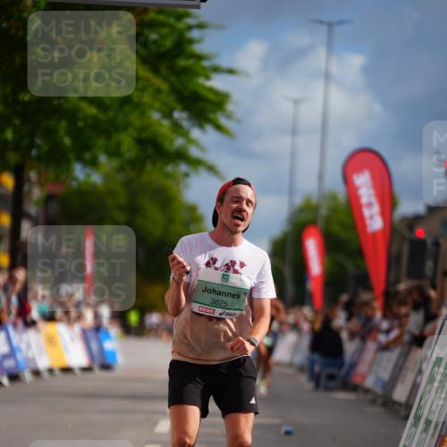 20.09.2026 - PSD Bank Halbmarathon LAZAROV Photography http://msf.ph/oto/10498845 20.09.2026 11:23:31 Ziel 1985, 3104, 3625 meine-sportfotos.de