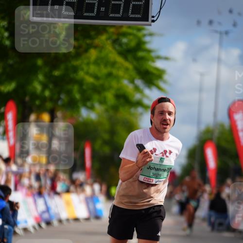 20.09.2026 - PSD Bank Halbmarathon LAZAROV Photography http://msf.ph/oto/10498856 20.09.2026 11:23:31 Ziel 1985, 3104, 3625 meine-sportfotos.de