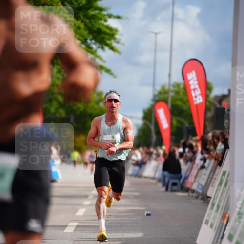 20.09.2026 - PSD Bank Halbmarathon LAZAROV Photography http://msf.ph/oto/10498883 20.09.2026 11:23:38 Ziel 3625, 4268 meine-sportfotos.de