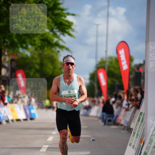20.09.2026 - PSD Bank Halbmarathon LAZAROV Photography http://msf.ph/oto/10498893 20.09.2026 11:23:39 Ziel 3625, 4268 meine-sportfotos.de