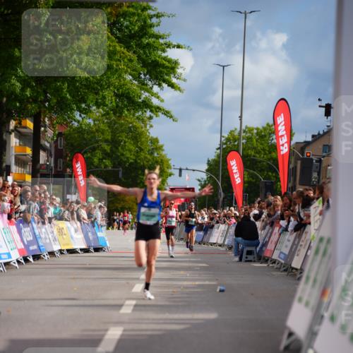 20.09.2026 - PSD Bank Halbmarathon LAZAROV Photography http://msf.ph/oto/10498918 20.09.2026 11:23:50 Ziel 1842, 3377 meine-sportfotos.de
