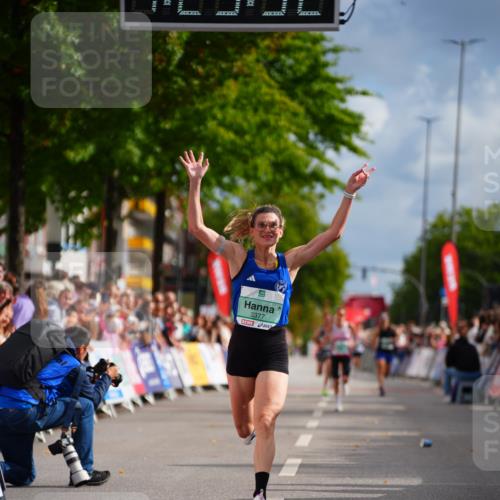 20.09.2026 - PSD Bank Halbmarathon LAZAROV Photography http://msf.ph/oto/10498936 20.09.2026 11:23:52 Ziel 1842, 3377 meine-sportfotos.de