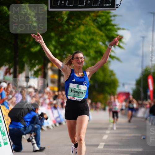 20.09.2026 - PSD Bank Halbmarathon LAZAROV Photography http://msf.ph/oto/10498941 20.09.2026 11:23:52 Ziel 1842, 3377 meine-sportfotos.de