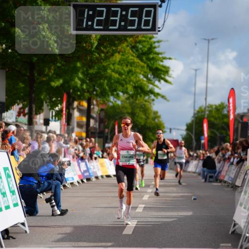 20.09.2026 - PSD Bank Halbmarathon LAZAROV Photography http://msf.ph/oto/10498957 20.09.2026 11:23:57 Ziel 1024, 3377, 4146, 4227 meine-sportfotos.de