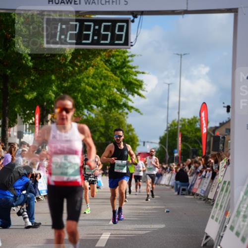 20.09.2026 - PSD Bank Halbmarathon LAZAROV Photography http://msf.ph/oto/10498965 20.09.2026 11:23:59 Ziel 1024, 2776, 3377, 4105, 4146, 4227 meine-sportfotos.de