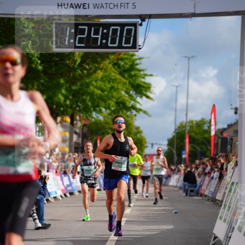 20.09.2026 - PSD Bank Halbmarathon LAZAROV Photography http://msf.ph/oto/10498970 20.09.2026 11:23:59 Ziel 1024, 2776, 3377, 4105, 4146, 4227 meine-sportfotos.de