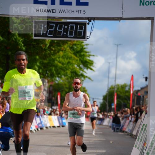 20.09.2026 - PSD Bank Halbmarathon LAZAROV Photography http://msf.ph/oto/10499000 20.09.2026 11:24:04 Ziel 1024, 2776, 2779, 4105, 4146, 4227, 4558 meine-sportfotos.de