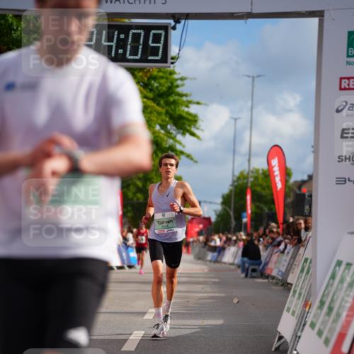 20.09.2026 - PSD Bank Halbmarathon LAZAROV Photography http://msf.ph/oto/10499022 20.09.2026 11:24:08 Ziel 2776, 2779, 4105, 4227, 4545, 4558 meine-sportfotos.de