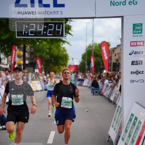 20.09.2026 - PSD Bank Halbmarathon LAZAROV Photography http://msf.ph/oto/10499065 20.09.2026 11:24:24 Ziel 2125, 2895, 3407, 4176 meine-sportfotos.de