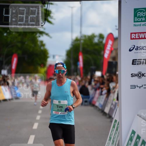 20.09.2026 - PSD Bank Halbmarathon LAZAROV Photography http://msf.ph/oto/10499111 20.09.2026 11:24:31 Ziel 2125, 2895, 3407, 3548 meine-sportfotos.de