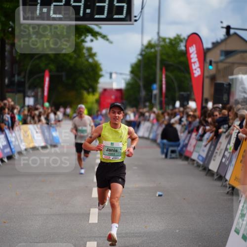 20.09.2026 - PSD Bank Halbmarathon LAZAROV Photography http://msf.ph/oto/10499121 20.09.2026 11:24:34 Ziel 2125, 3548, 4463 meine-sportfotos.de